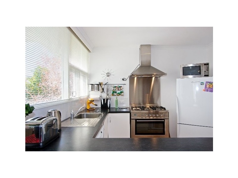 16 Ogilvie Street, Mount Stuart TAS 7000