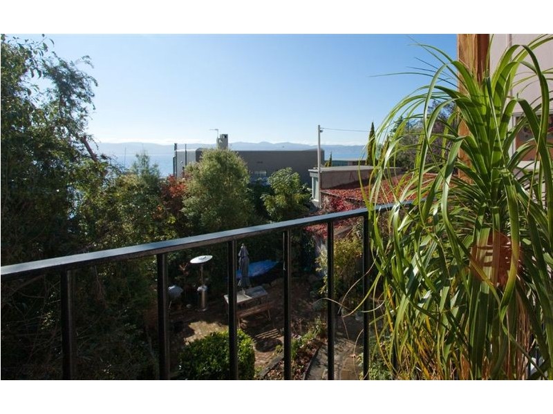 2/544 Sandy Bay Road, Sandy Bay TAS 7005