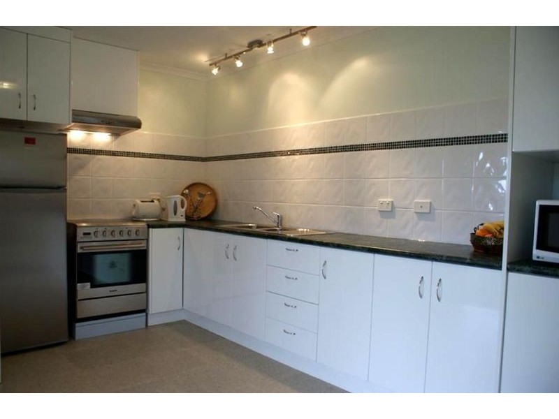 4 Portland Place, Sandy Bay TAS 7005