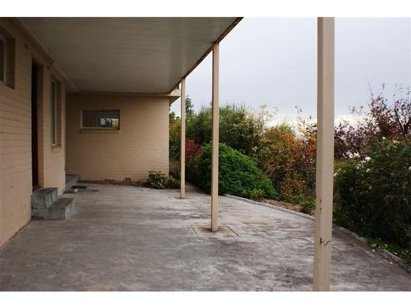 4 Portland Place, Sandy Bay TAS 7005