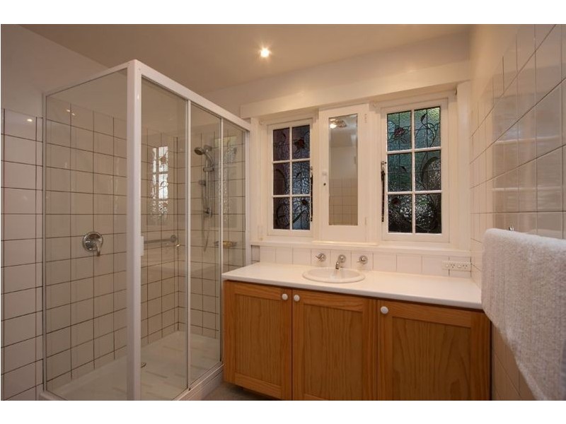 11 Elma Road, Sandy Bay TAS 7005