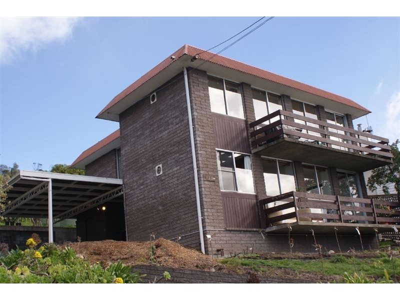 2/723 Sandy Bay Road, Sandy Bay TAS 7005