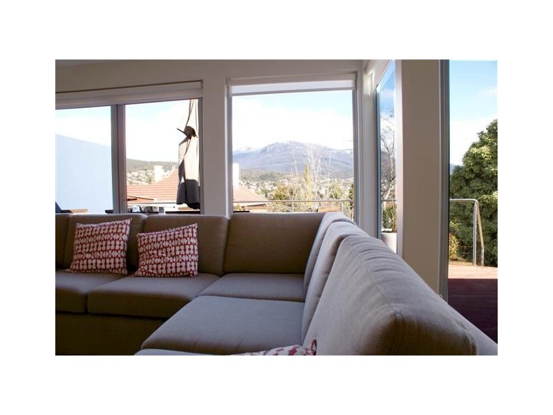 18 Swanston Street, New Town TAS 7008