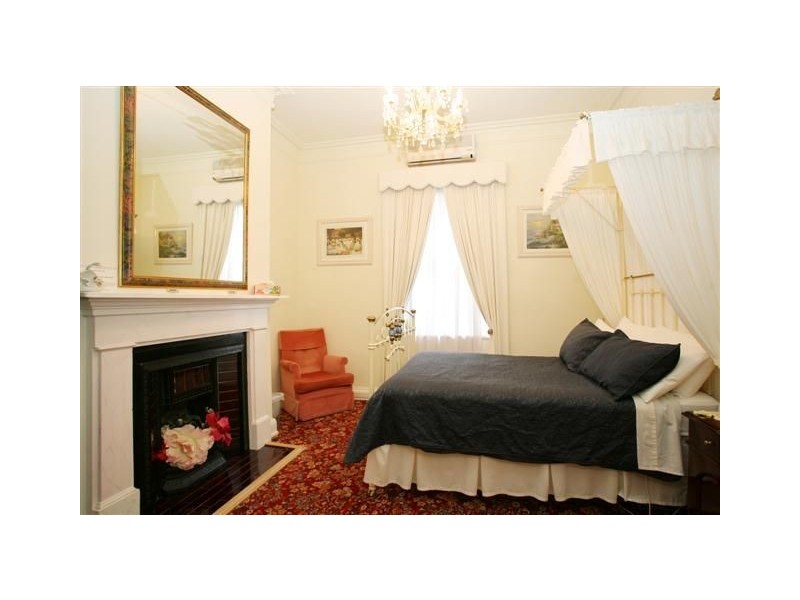 Battery Point TAS 7004