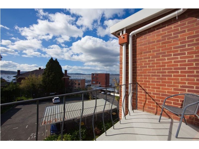 9/1A Sayer Crescent, Sandy Bay TAS 7005