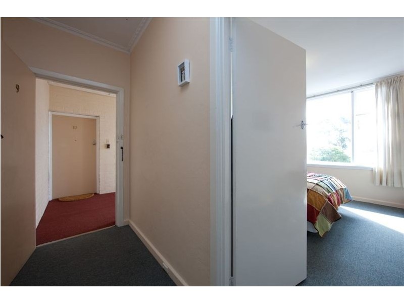 9/1A Sayer Crescent, Sandy Bay TAS 7005