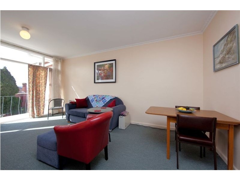 9/1A Sayer Crescent, Sandy Bay TAS 7005