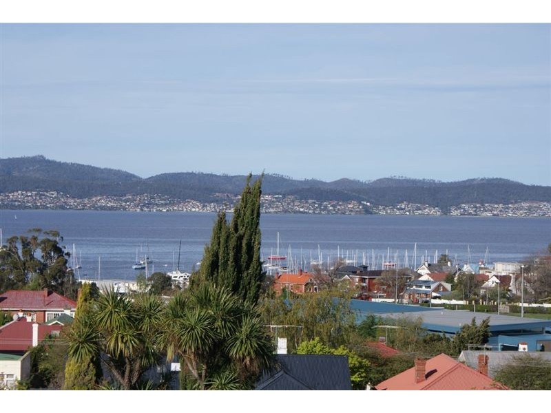 75 Regent Street, Sandy Bay TAS 7005