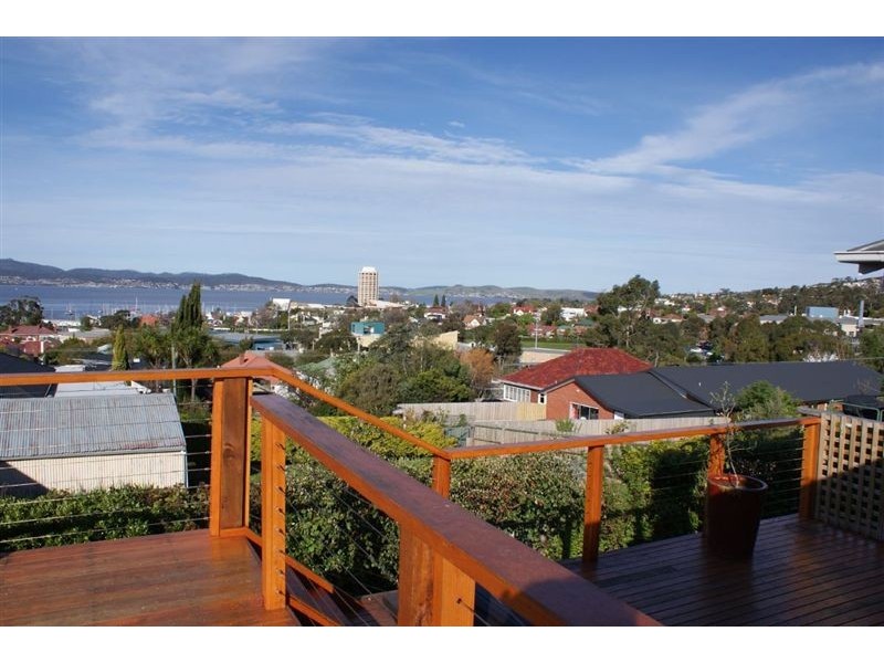 75 Regent Street, Sandy Bay TAS 7005