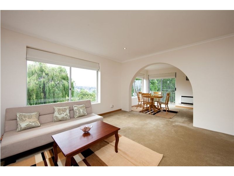 2/13A Quamby Avenue, Sandy Bay TAS 7005