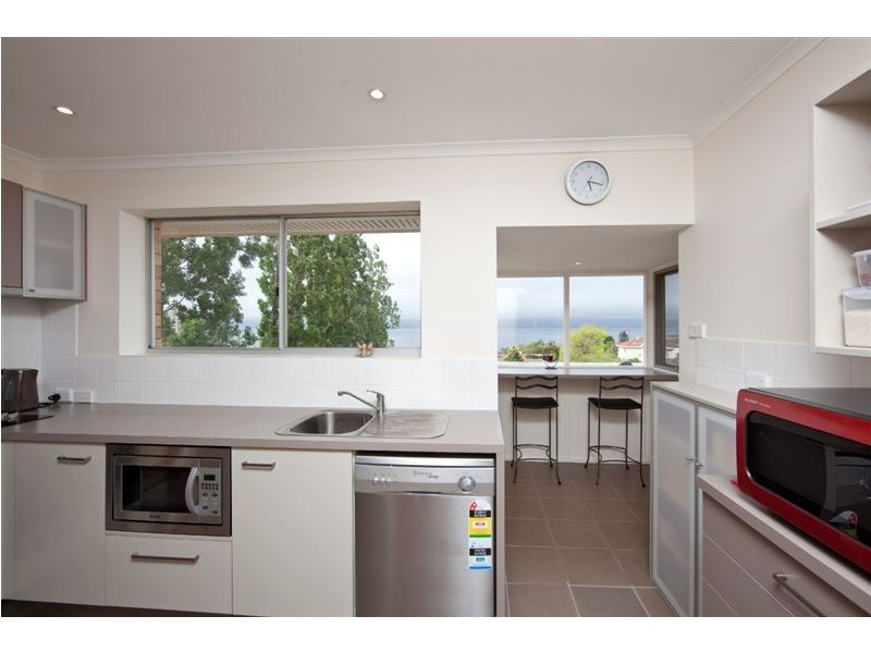 2/13A Quamby Avenue, Sandy Bay TAS 7005