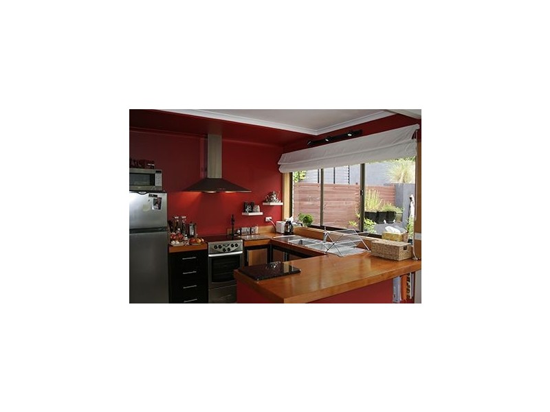 1/3 Atunga Street, Taroona TAS 7053