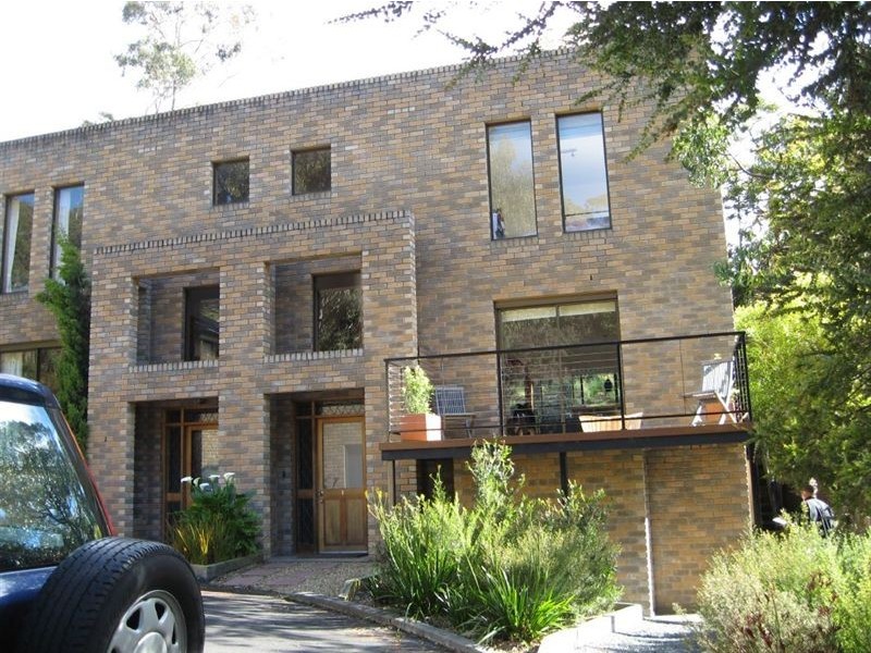 1/3 Atunga Street, Taroona TAS 7053