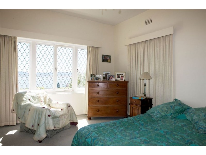 11 Red Knigts Road, Sandy Bay TAS 7005