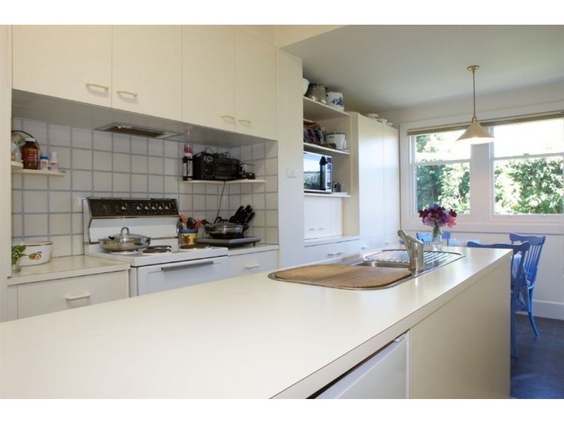 11 Red Knigts Road, Sandy Bay TAS 7005