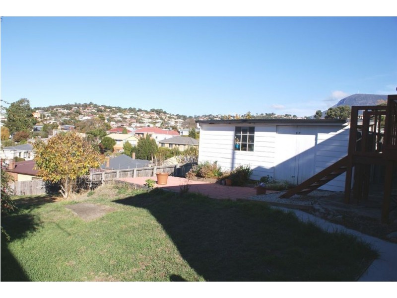 11 Milton Crescent, Moonah TAS 7009