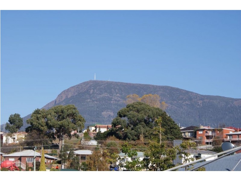 11 Milton Crescent, Moonah TAS 7009