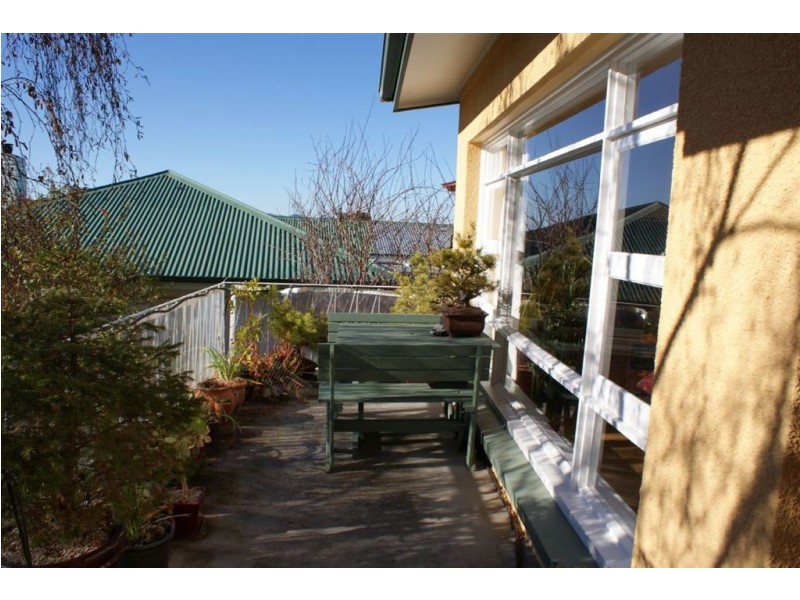12 Hillside Road, West Hobart TAS 7000