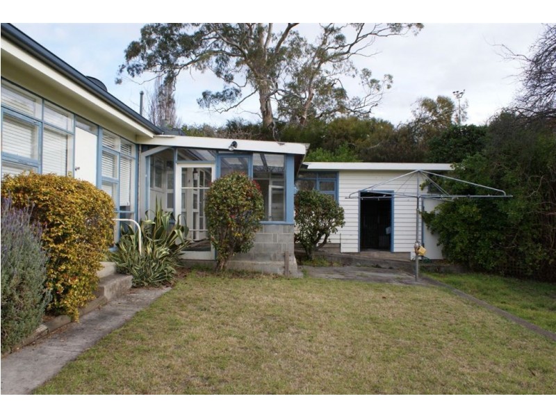 13 Lambert Avenue, Sandy Bay TAS 7005