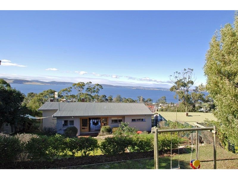 12 Harrow Place, Taroona TAS 7053
