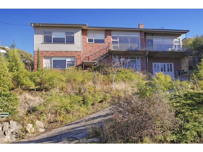 12 Harrow Place, Taroona TAS 7053