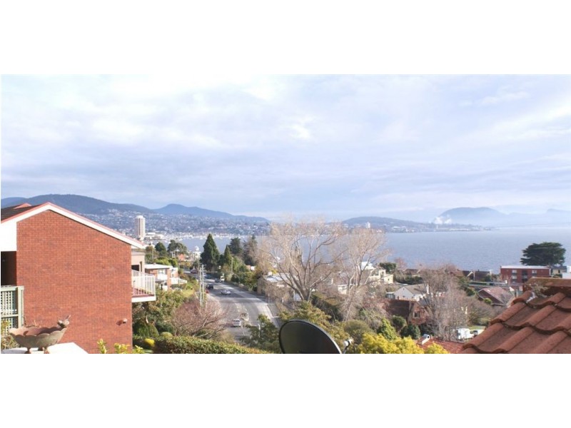 4/7A Chessington Court, Sandy Bay TAS 7005