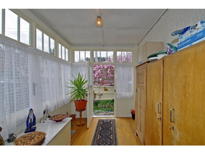 3 Newlands Avenue, Lenah Valley TAS 7008