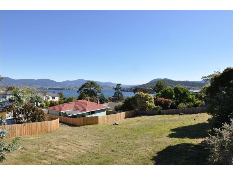 88a Kaoota Road, Rose Bay TAS 7015