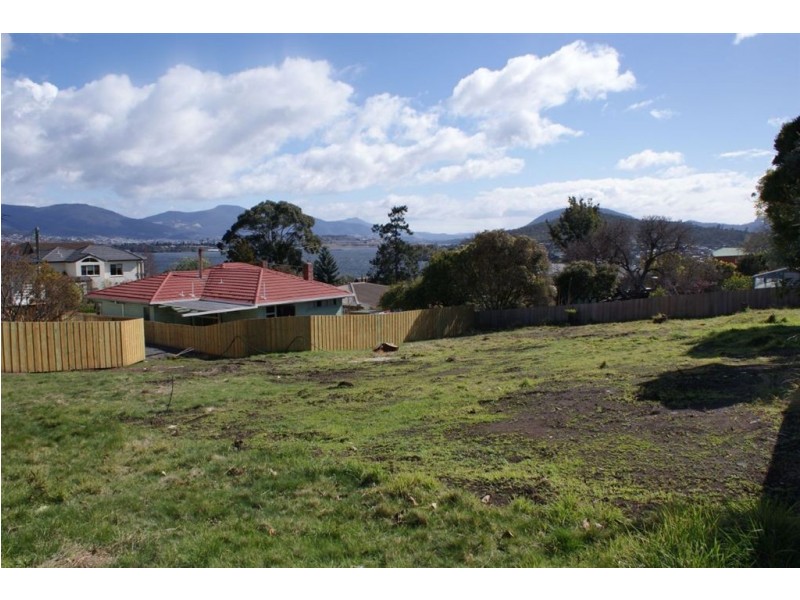 88a Kaoota Road, Rose Bay TAS 7015