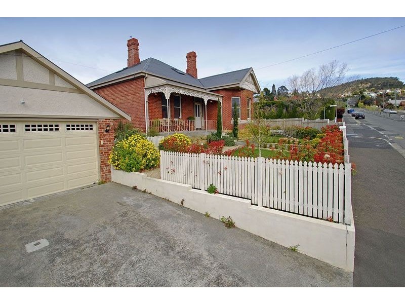 13 Carlton Street, New Town TAS 7008