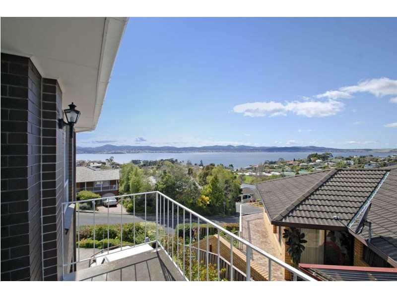 14 Hampshire Road, Sandy Bay TAS 7005