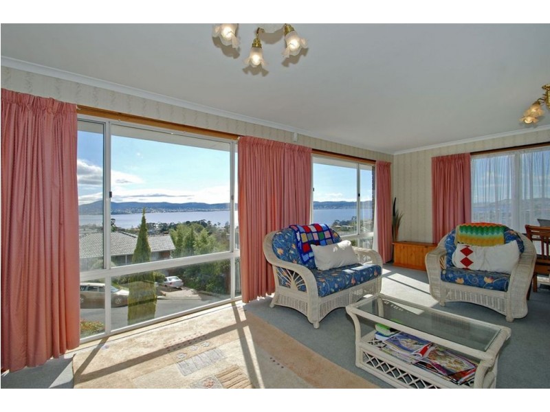 14 Hampshire Road, Sandy Bay TAS 7005