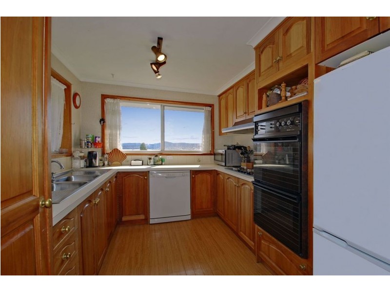 14 Hampshire Road, Sandy Bay TAS 7005