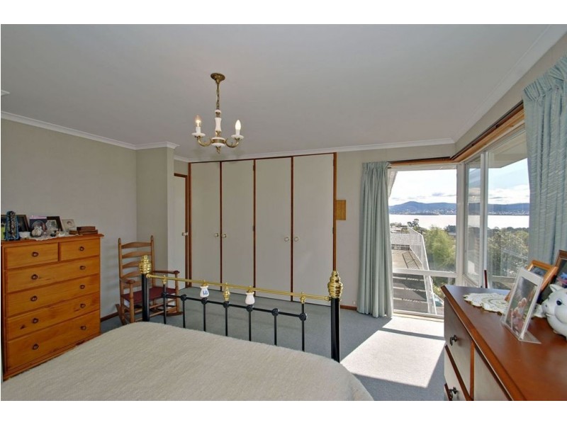 14 Hampshire Road, Sandy Bay TAS 7005