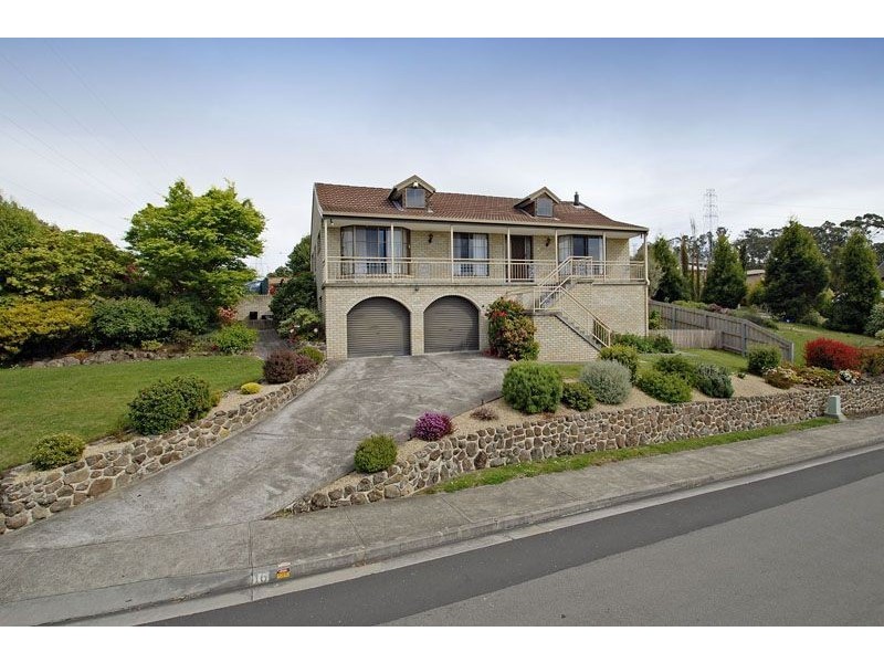 16 Firth Road, Lenah Valley TAS 7008