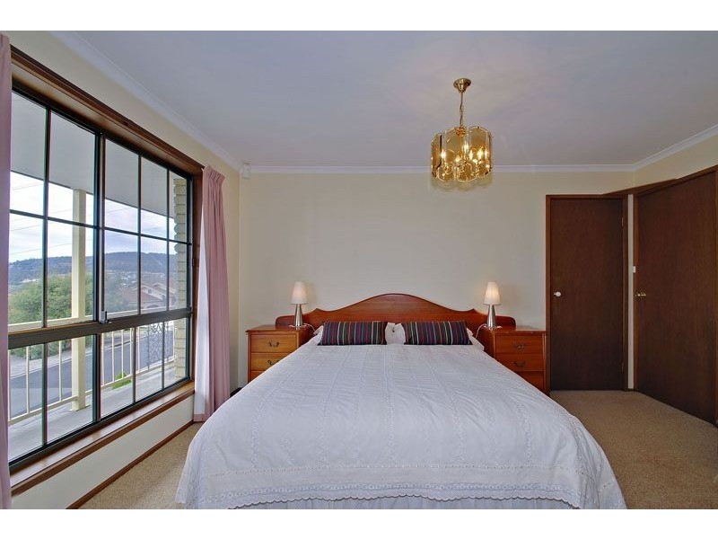 16 Firth Road, Lenah Valley TAS 7008