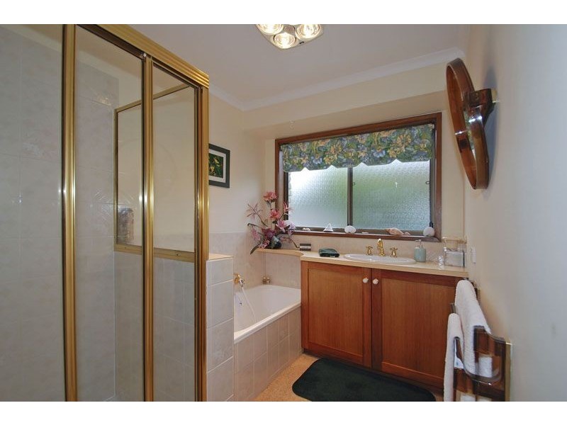 16 Firth Road, Lenah Valley TAS 7008