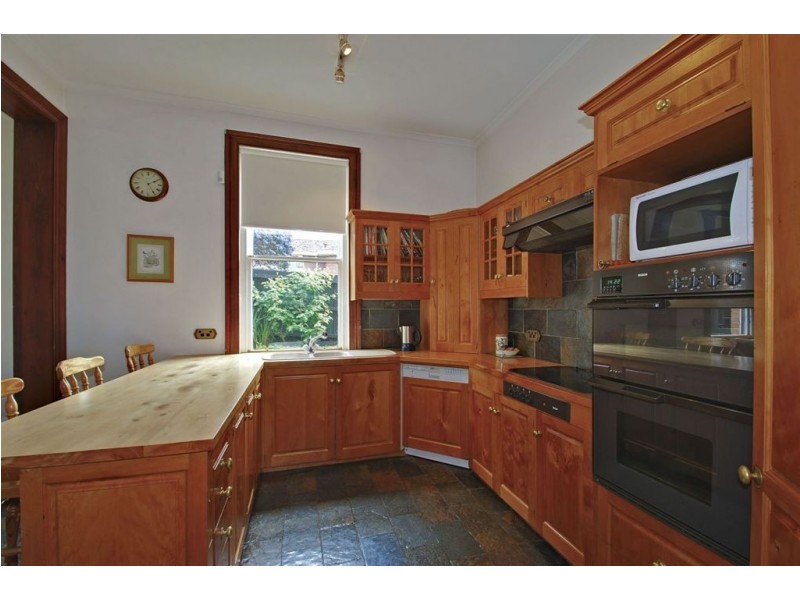 16 Augusta Road, New Town TAS 7008