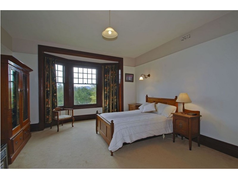 16 Augusta Road, New Town TAS 7008