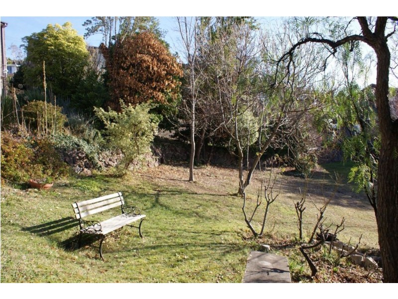 13 Wandeet Place, Sandy Bay TAS 7005