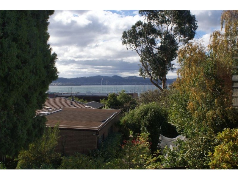 17 Margaret Street, Sandy Bay TAS 7005