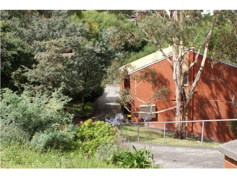 1/276 Churchill Avenue, Sandy Bay TAS 7005
