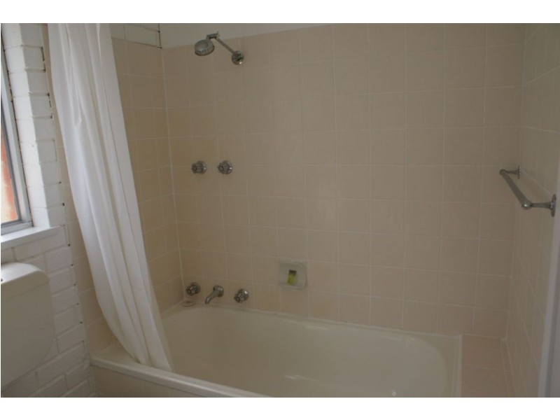 1/276 Churchill Avenue, Sandy Bay TAS 7005