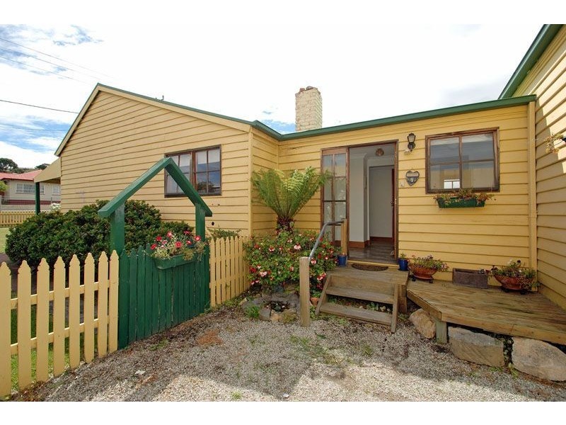 33 Clarence Street, Bellerive TAS 7018