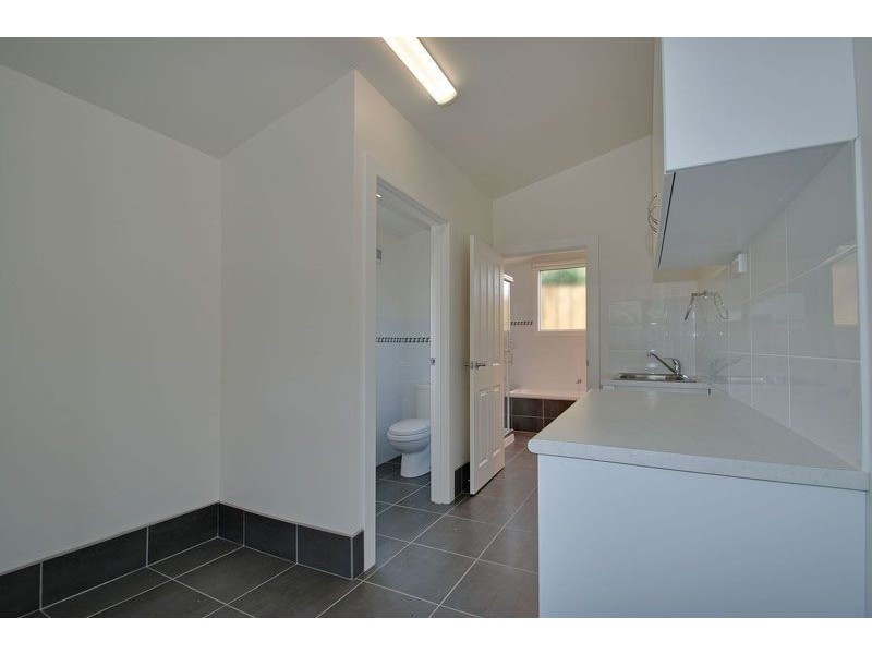 1/28 Main Road, Claremont TAS 7011