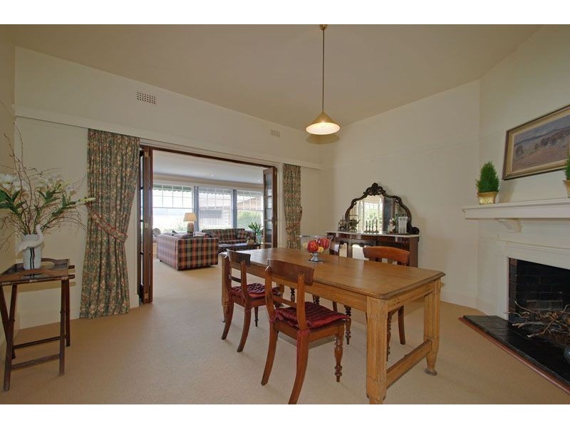 2/10 Mawhera Avenue, Sandy Bay TAS 7005