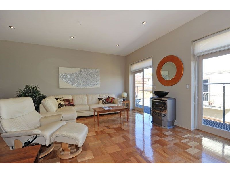 10/82 Hampden Road, Battery Point TAS 7004