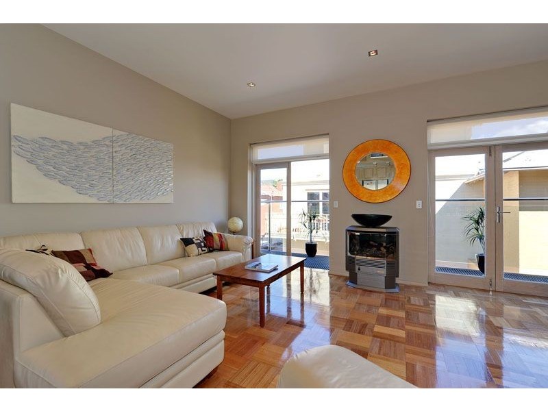 10/82 Hampden Road, Battery Point TAS 7004
