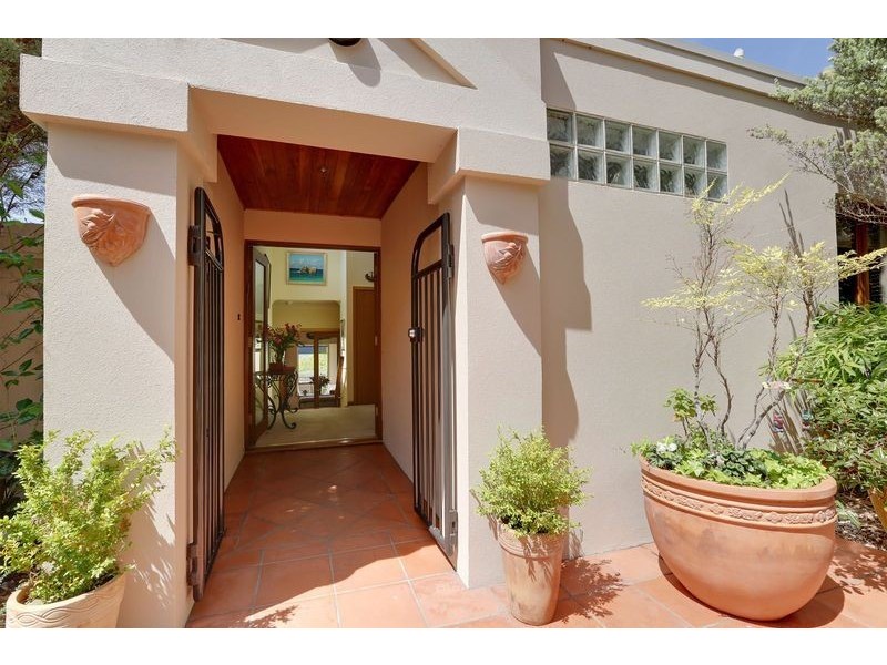 226 Channel Highway, Taroona TAS 7053