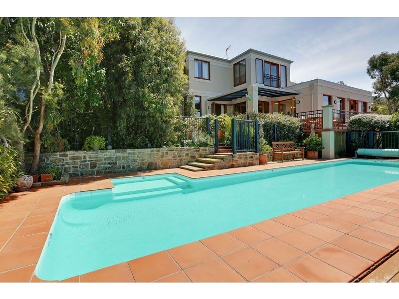 226 Channel Highway, Taroona TAS 7053